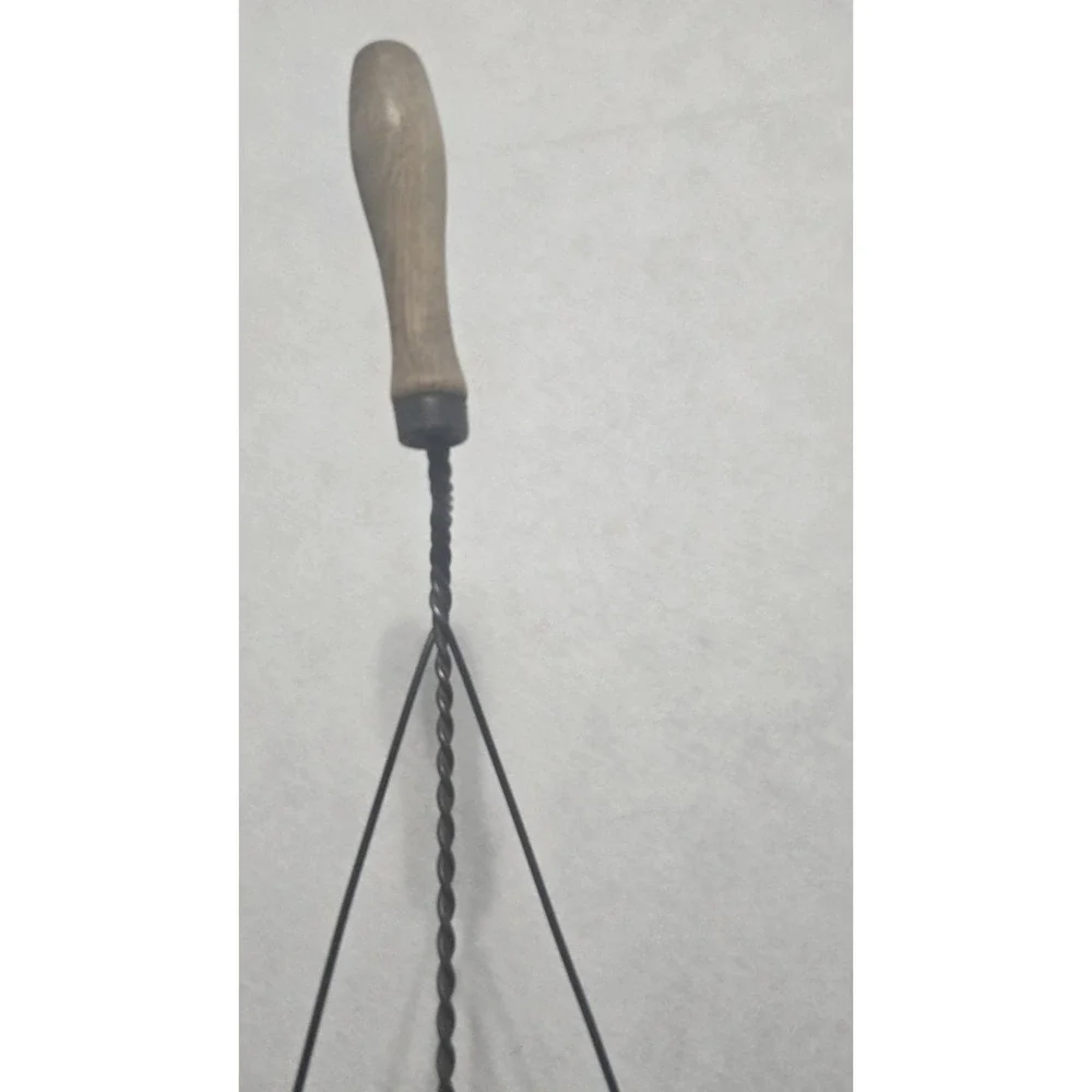 Vintage Large Metal Twiated Wire Double Heart Rug Beater With Wooden Handle